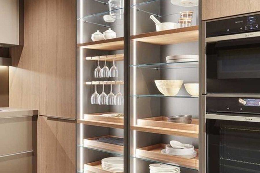 جدیدترین-مدل-های-طراحی-کابینت-شیشه-ای-آشپزخانه.1-1