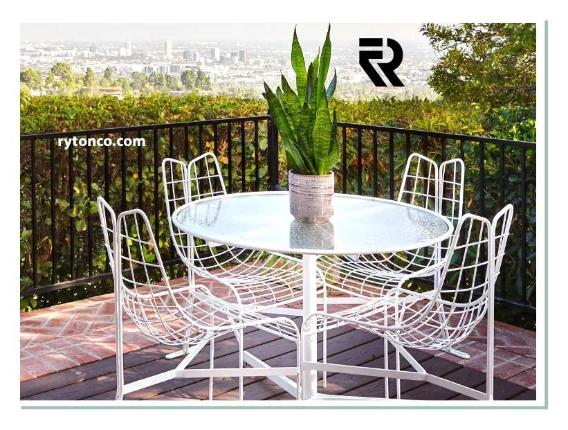 لزوم داشتن صندلی فضای باز