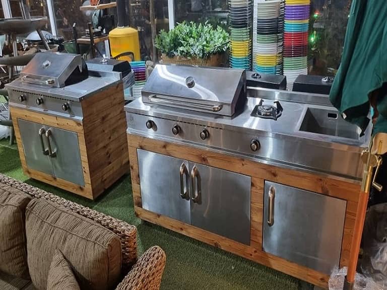 باربیکیو ذغالی دیواری چیست